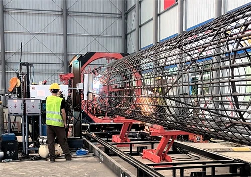 Проект автоматической сварки Yucheng Qingshan в Ухане для гибочной машины для...